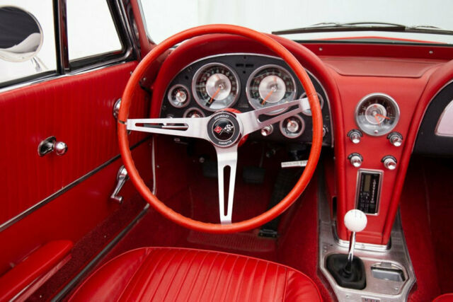 1963 White Chevrolet Corvette Convertible