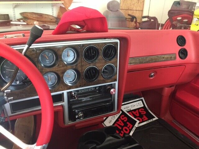 1986 silver Chevrolet El Camino