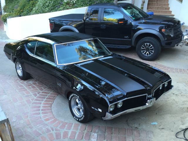 1969 Black Oldsmobile 442 Coupe