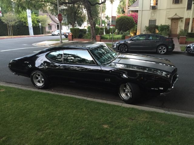 1969 Black Oldsmobile 442 Coupe