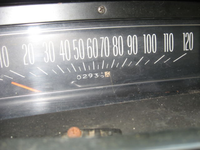 1973 Cream Chevrolet Capriceold 2 door hardtop