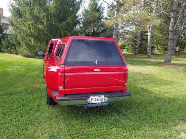 1992 Red Ford F-150 Regular cab short bed flareside