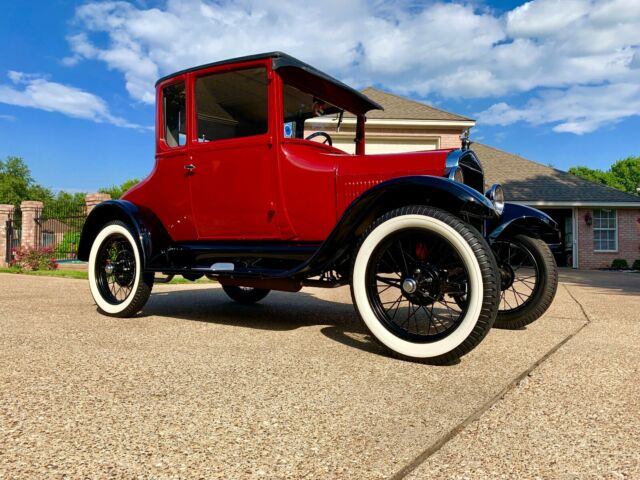 1926 Burgundy Ford Model T Coupe