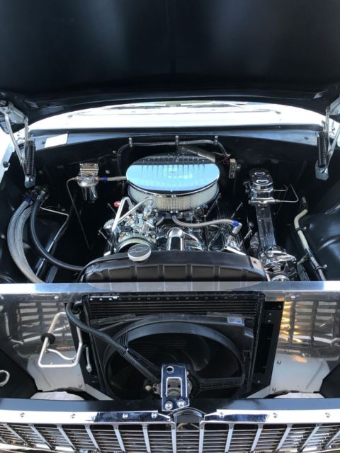 1955 White Chevrolet Bel Air/150/210 Coupe