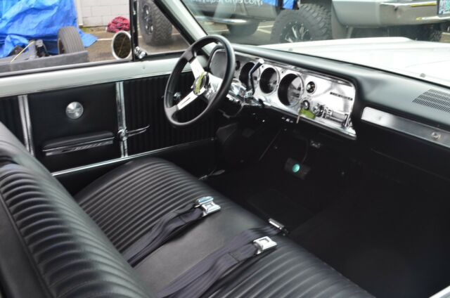 1964 White Chevrolet Chevelle Coupe