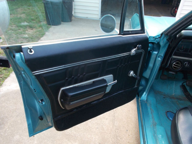 1968 Blue Chevrolet Impala 4dr SPORTS SEDAN