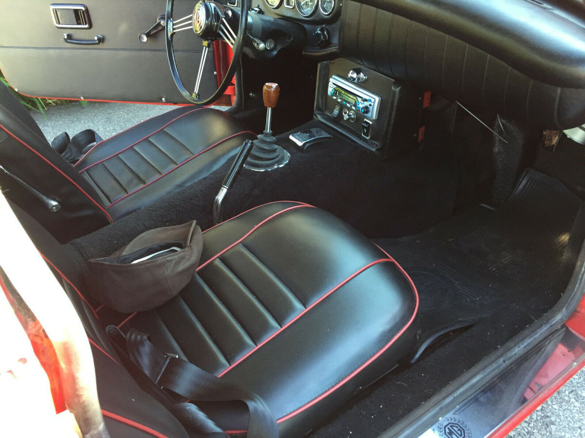 1969 Red MG MGB Coupe