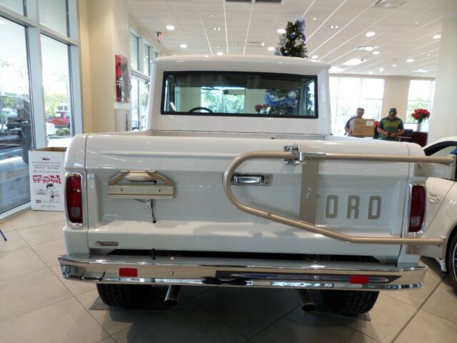 1973 White Ford Bronco SUV