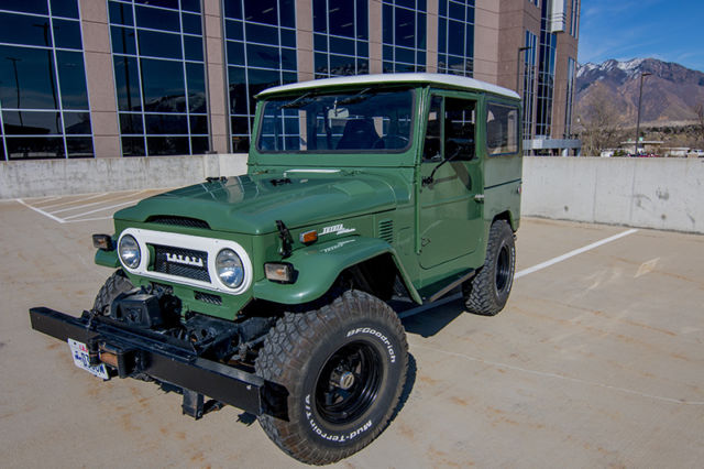1973 Green Toyota Land Cruiser SUV
