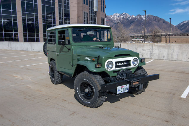 1973 Green Toyota Land Cruiser SUV