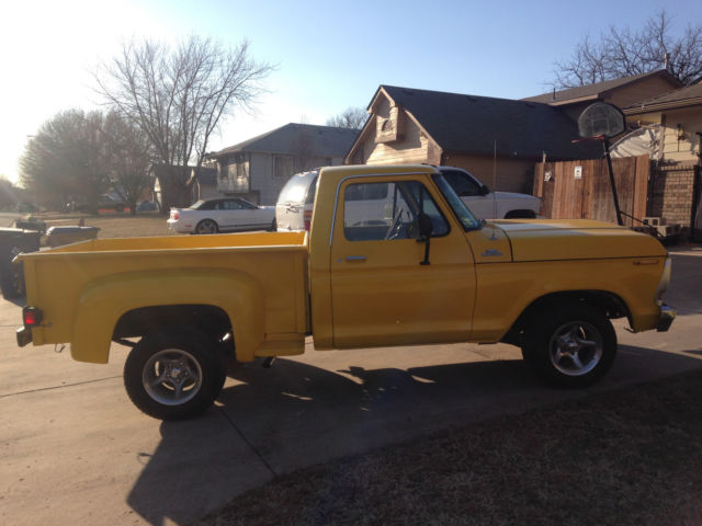 1979 Yellow Ford F-100 single Cab Pickup