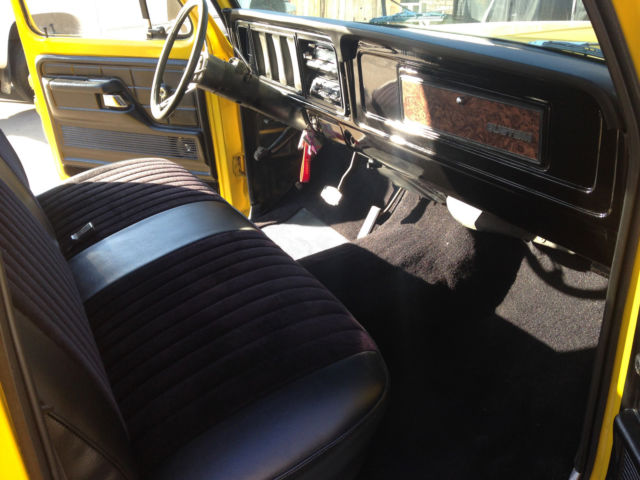 1979 Yellow Ford F-100 single Cab Pickup