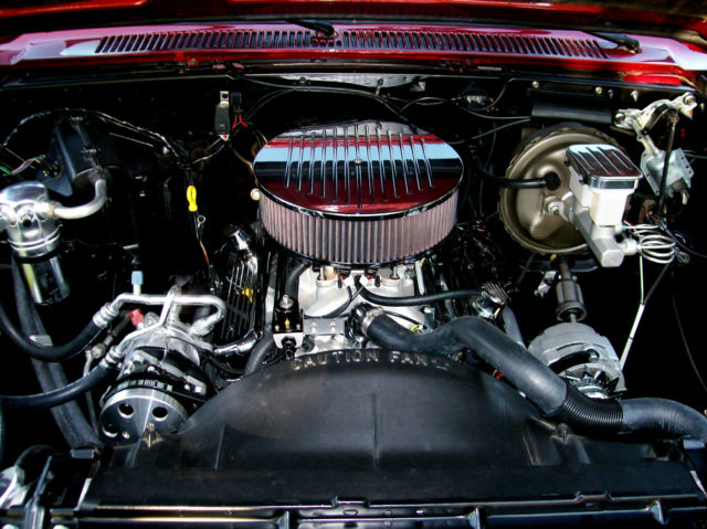 1986 Salsa Red Pearl Chevrolet C-10 Standard Cab Pickup