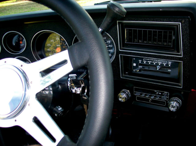 1986 Salsa Red Pearl Chevrolet C-10 Standard Cab Pickup