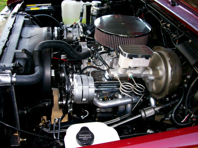 1986 Salsa Red Pearl Chevrolet C-10 Standard Cab Pickup