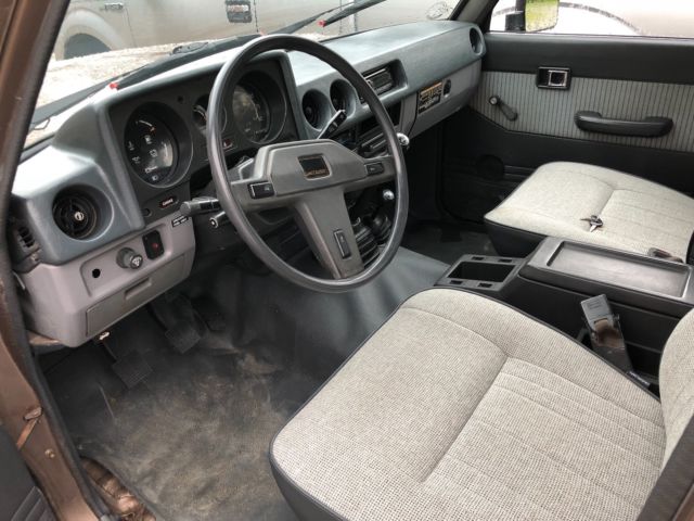 1987 Gold Toyota Land Cruiser SUV