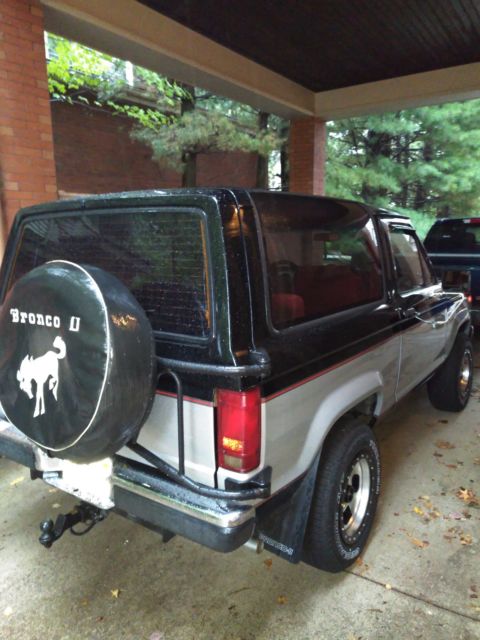 1988 Black Ford Bronco SUV