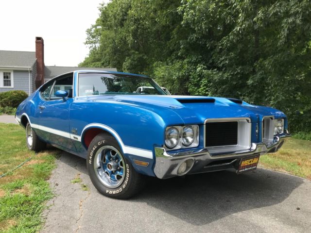 1971 Blue Oldsmobile 442 Coupe