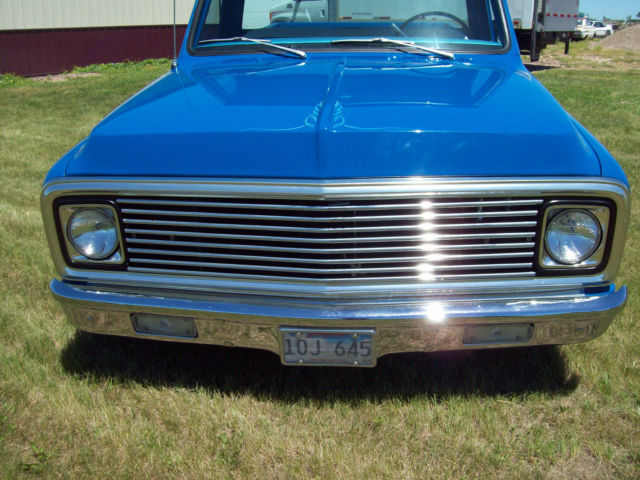 1972 Blue Chevrolet C-10 Standard Cab Pickup