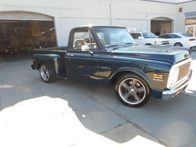 1972 Blue Chevrolet C-10 PICKUP