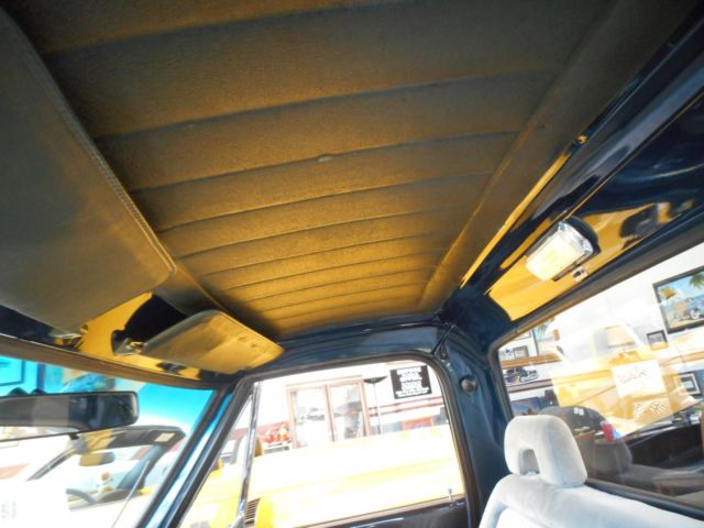 1972 Blue Chevrolet C-10 PICKUP