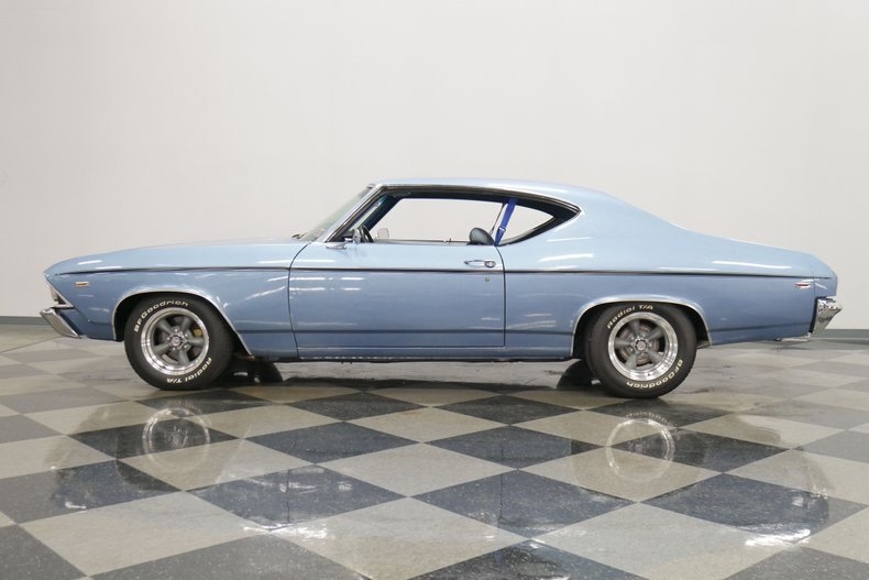 1969 Blue Chevrolet Chevelle Coupe