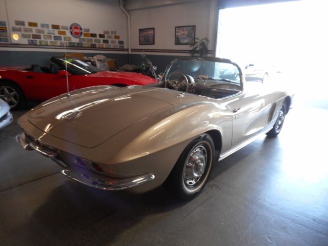 1962 Fawn Beige Chevrolet Corvette Convertible