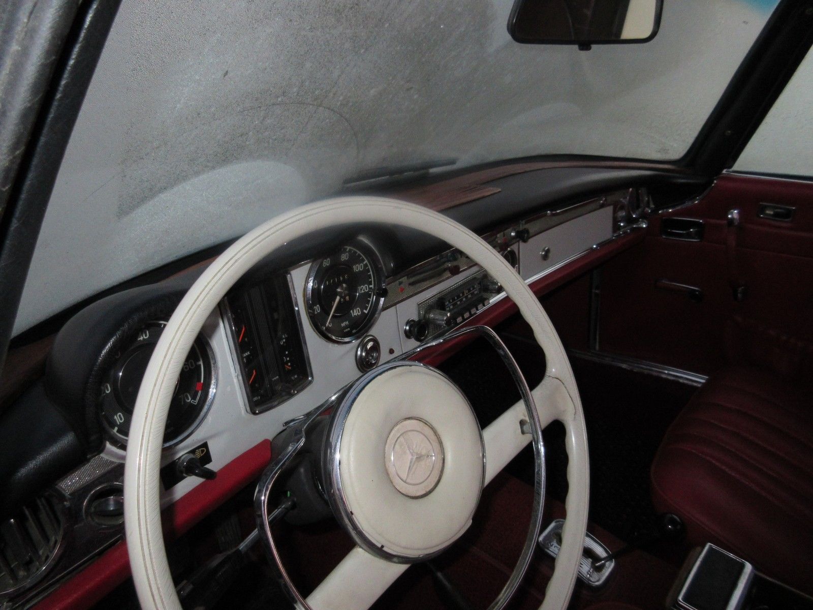 1963 White Mercedes-Benz SL-Class 2 door convertiple with hardtop and softtop