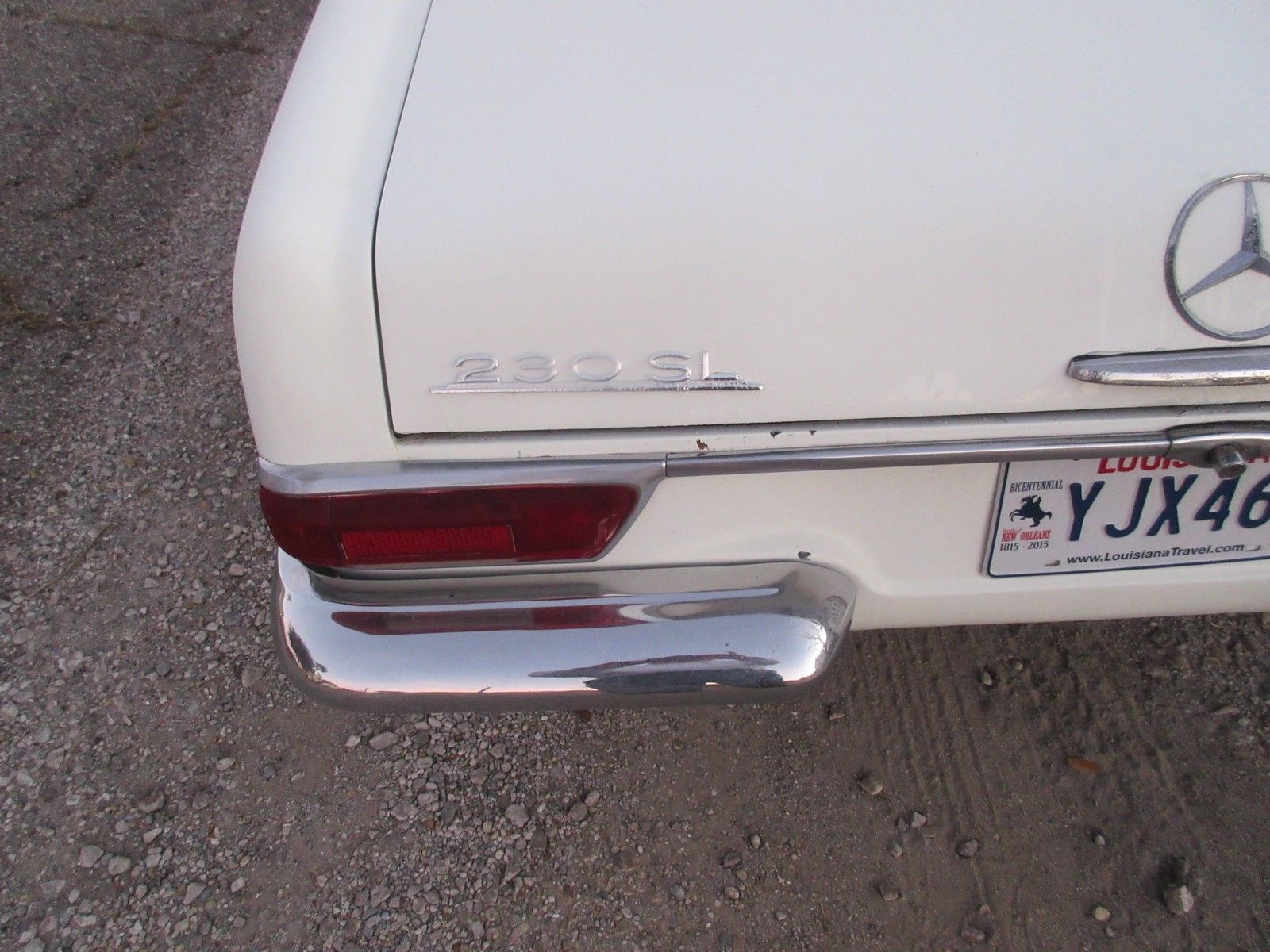 1963 White Mercedes-Benz SL-Class 2 door convertiple with hardtop and softtop