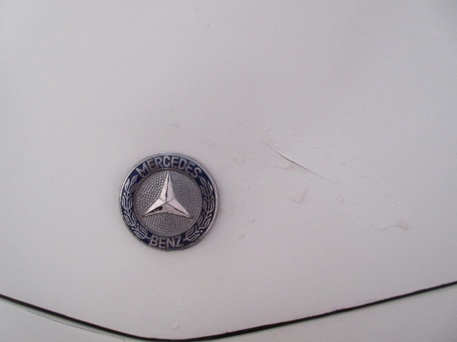 1963 White Mercedes-Benz SL-Class 2 door convertiple with hardtop and softtop