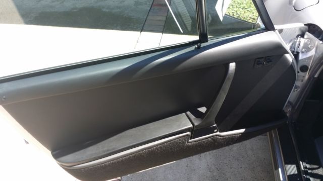 1975 silver metallic Z2 Porsche 930