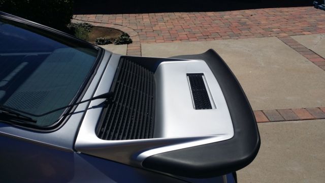 1975 silver metallic Z2 Porsche 930