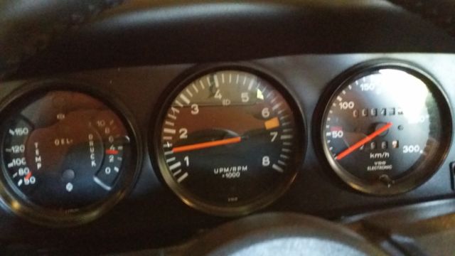 1975 silver metallic Z2 Porsche 930