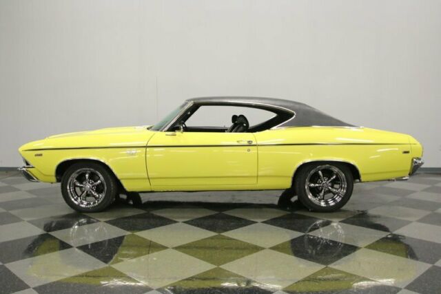 1969 Yellow Chevrolet Chevelle Hardtop