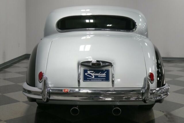 1956 Black Jaguar Mark VII Sedan