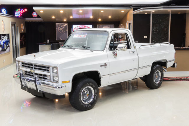 1987 White Chevrolet Silverado 1500 Pickup (Truck)