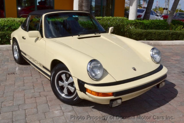 1976 Ivory Porsche 911