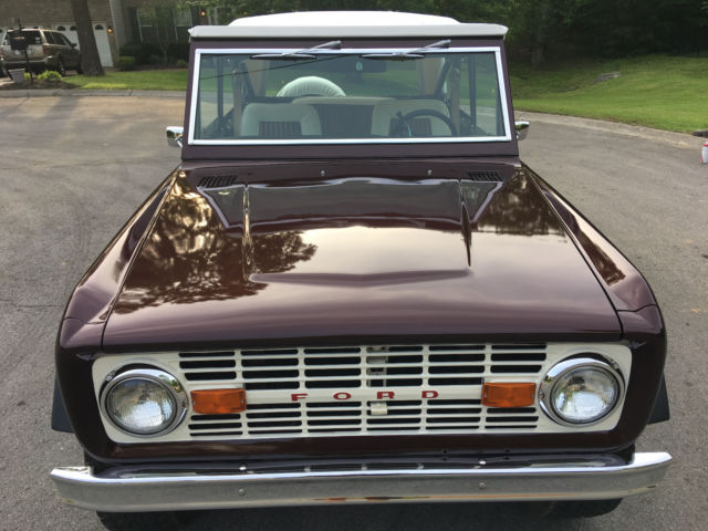1975 Burgundy Ford Bronco