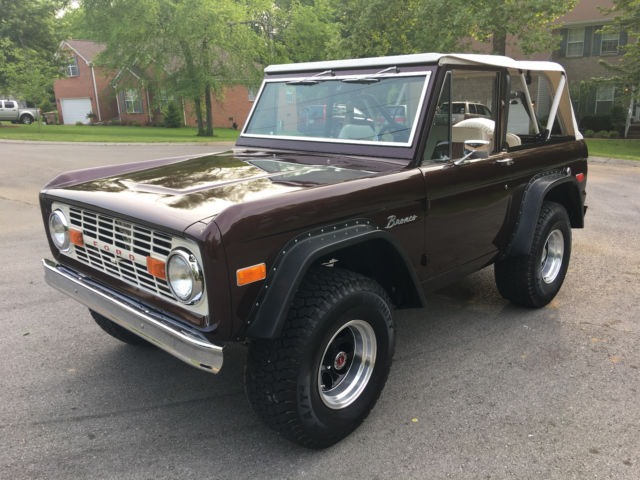 1975 Burgundy Ford Bronco