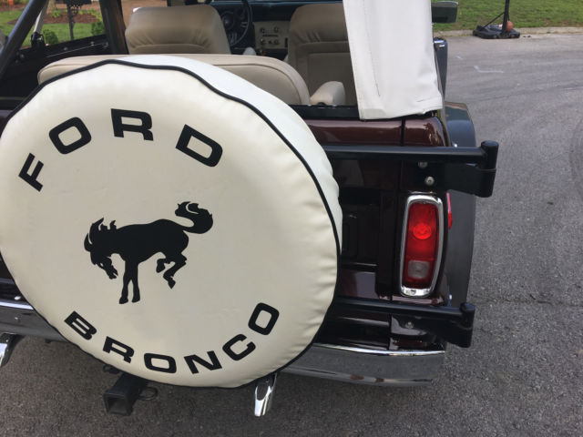 1975 Burgundy Ford Bronco