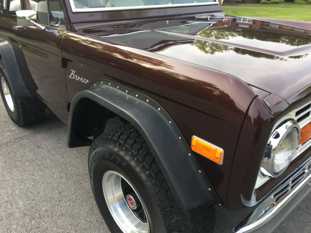1975 Burgundy Ford Bronco