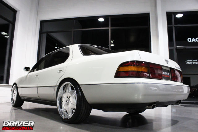 1992 White/Grey Toyota Celsior Sedan