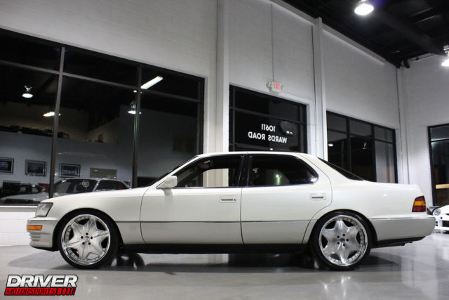 1992 White/Grey Toyota Celsior Sedan