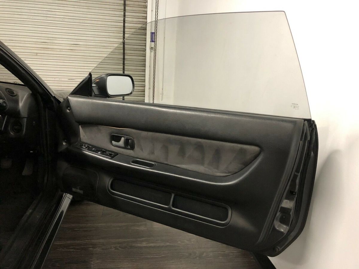 1992 Gray Nissan GT-R Coupe