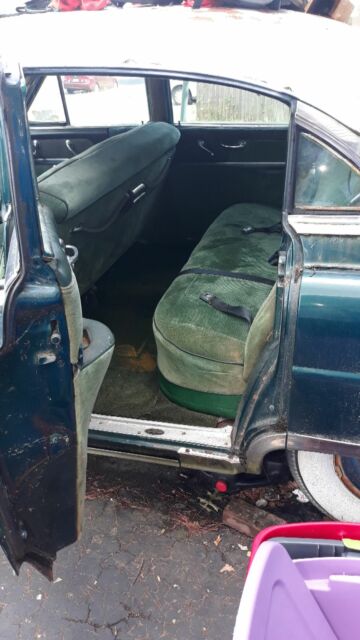 1953 Green Buick Roadmaster Sedan