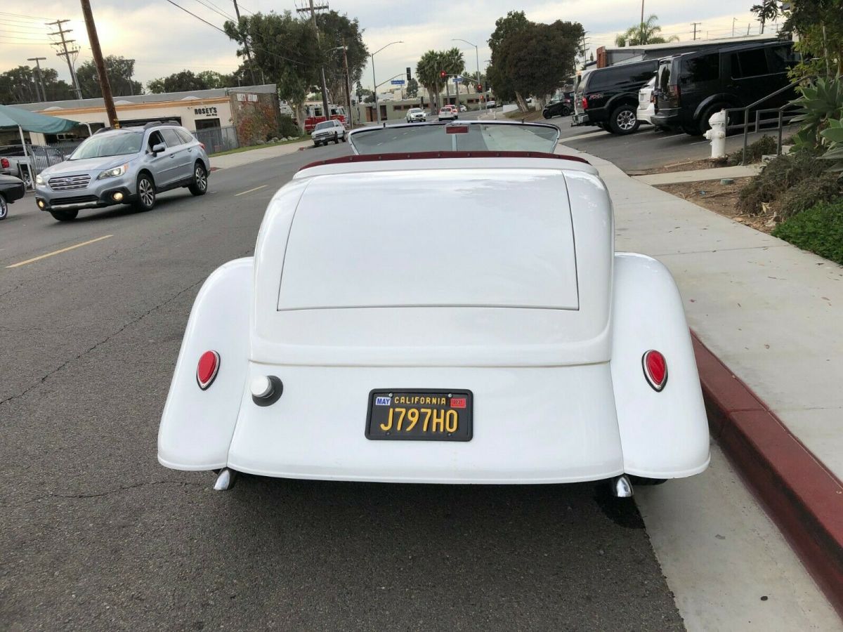 1933 White Ford Roadster Coupe