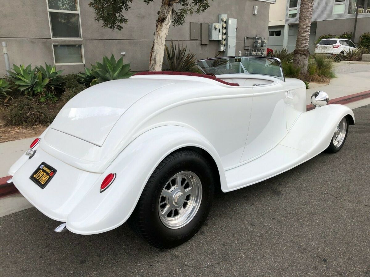 1933 White Ford Roadster Coupe