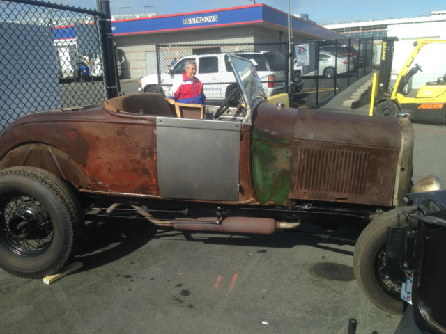 1928 patina Ford Model A roadster