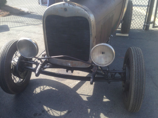1928 patina Ford Model A roadster