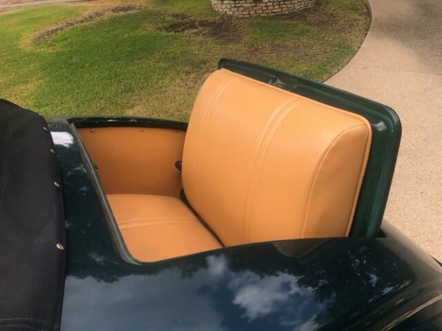 1939 Green Ford Deluxe Convertible